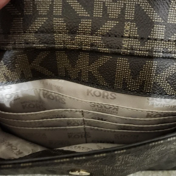 Michael Kors Jet Set Bag Purse 35S6GTTT3B Brown Tan Beige Cream Gold MK Logo - Picture 5 of 9